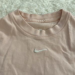 Nike tee